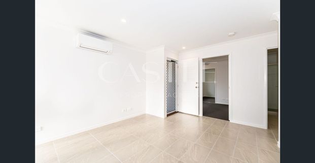 Modern One Bedroom Duplex - Photo 1