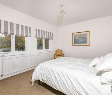 The Warren, Caversham, Reading, RG4 - Photo 4