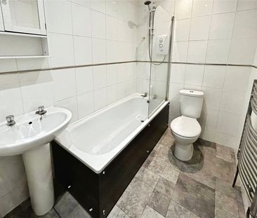 2 bedroom apartment to rent Ashdown Road, Worthing, BN11 - Photo 4