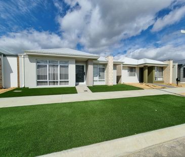 Modern Spacious Family Home - Photo 2