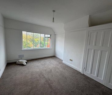 5 bedroom semi-detached house to rent - Photo 4