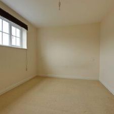 1 BEDROOM Apartment - Ground Floor - Photo 1