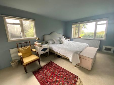 4 bedroom detached house to rent - Photo 5