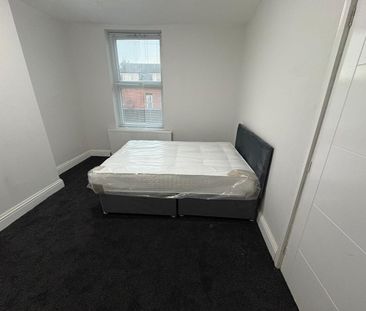 2 Bed Terraced House, Conway View, LS8 - Photo 5