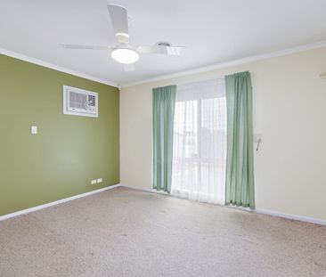 Large Family Home - Photo 6