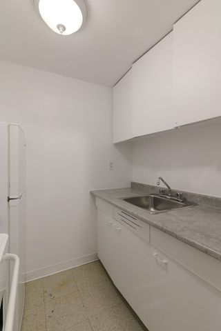 3455 Aylmer - Photo 3