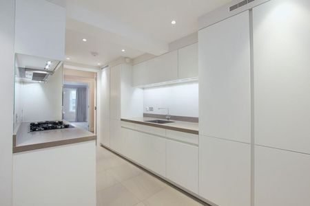 3 bedroom flat to rent in Knightsbridge SW1X - Photo 3