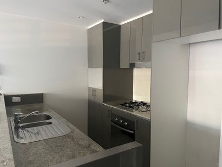 Stylish One Bedroom Plus Study/Multi Purpose Room In An Unbeatable Location! **Application Pending** - Photo 4