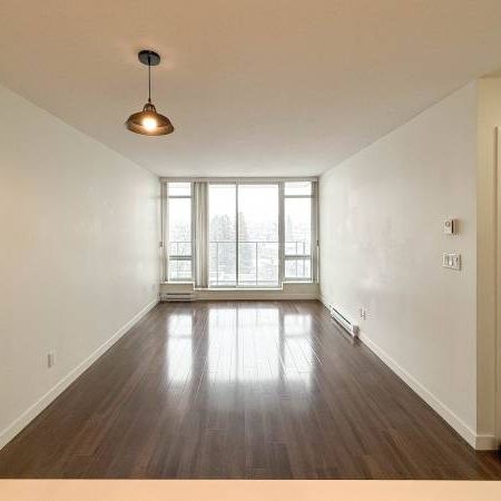 1 BED 1 BATH 1 DEN - Nanaimo & Kingsway - Photo 1