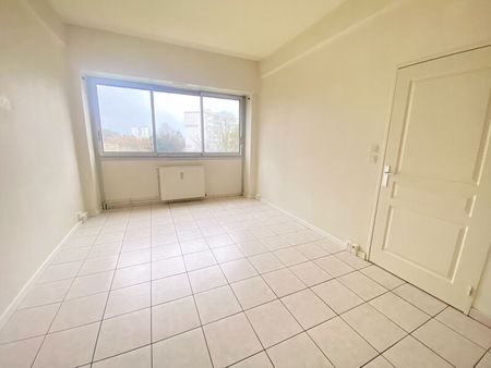 Location Appartement 3 Pièces 54 m² - Photo 2