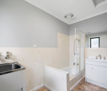 3/2 Coorie Ave, Bayswater VIC 3153 - House For Rent | Domain - Photo 4