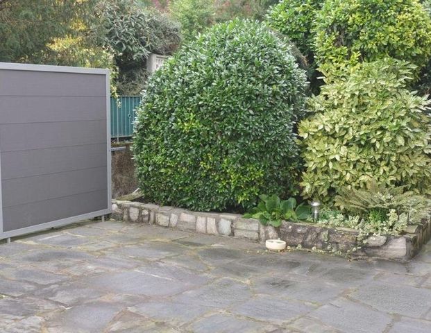 Einziehen & Wohlfühlen: Schöne, helle 2-ZKB-Wohnung mit EBK und Terrasse in Leimens bester Lage - Foto 1