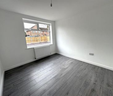 3 Bedroom Semi Detached To Let - Photo 4