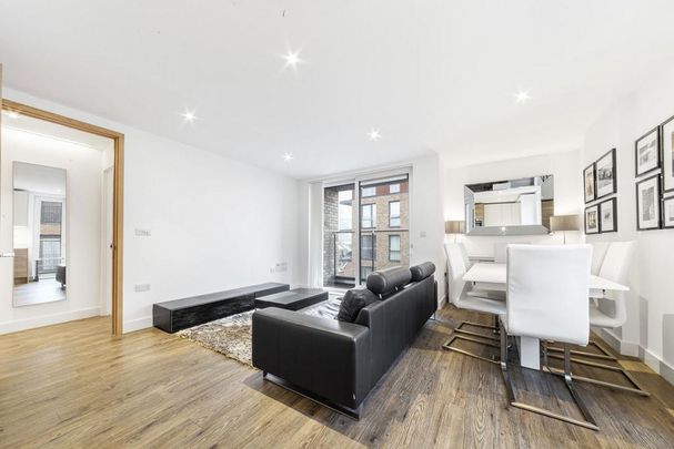 2 bedroom flat to rent - Photo 1