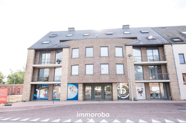 Ruim duplex appartement met terras en garage in centrum Zulte! - Photo 1