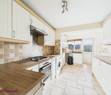 3 bedroom terraced house to rent - Photo 6