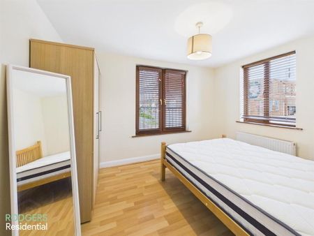 Apt 7, Elm Court, Beersbridge Road, Belfast, BT5 5DS - Photo 4