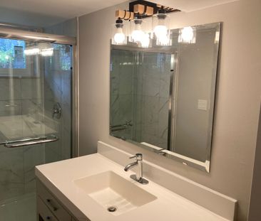 For Lease - 8 Regency Street Unit# Lower, Hamilton, Ontario - Photo 6