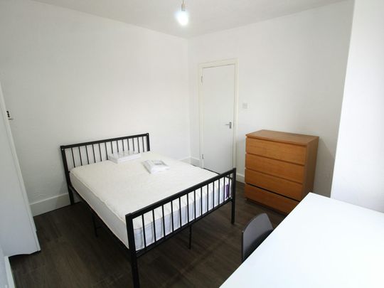 Maisonette to rent on - Photo 1