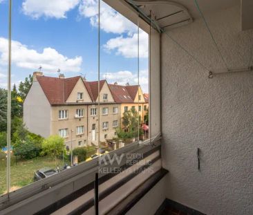 Světlý byt 3+kk se dvěma lodžiemi v klidné části pražské Michle - Fotografie 1