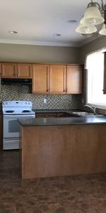 Family Home in Promontory with Wet Bar - Photo 3