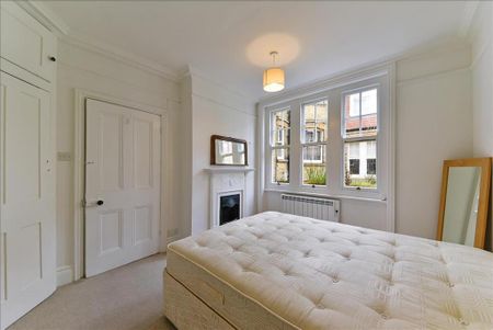 3 bedroom flat to rent - Photo 2