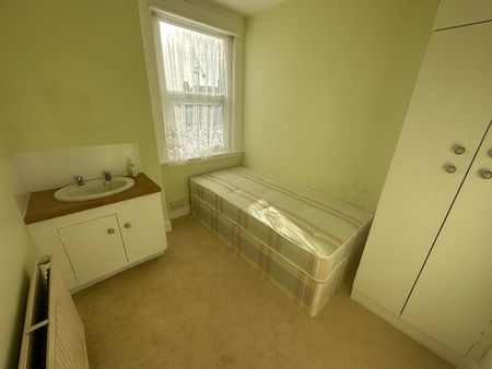 Room in a Shared House, Riffel Road, NW2 - Photo 5