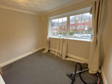 3 bedroom maisonette to rent - Photo 2