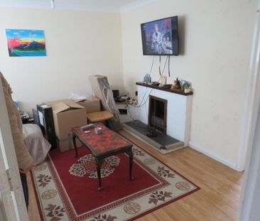 14 Rathmore Avenue, Belfast, BT10 0FT - Photo 1