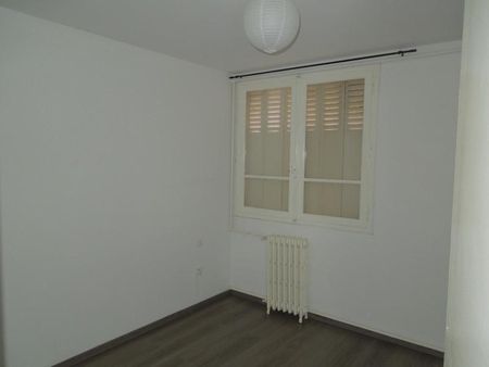 APPARTEMENT T3 50M - Photo 2