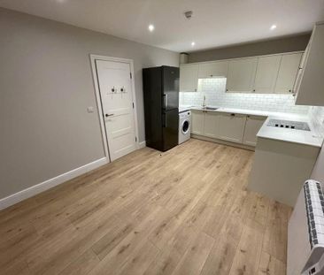 2 bedroom maisonette to rent - Photo 6