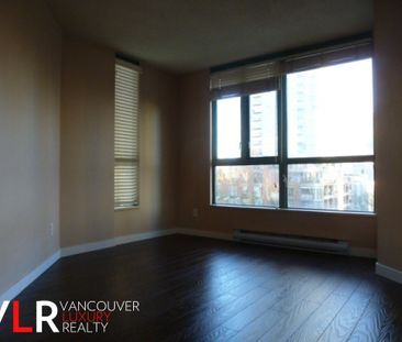 Condo in Downtown Vancouver, BC - Photo 1