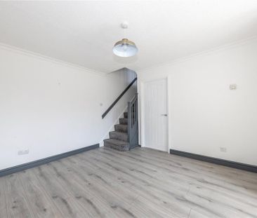 1 bedroom end of terrace house to rent - Photo 2