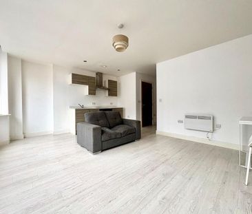 Studio to rent - Photo 2