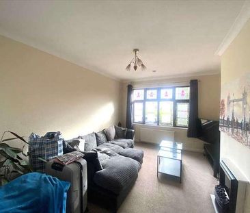 Blenheim Chase, Leigh On Sea, SS9 - Photo 6