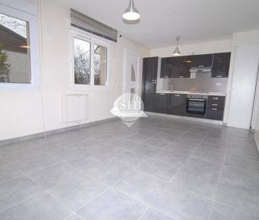 Location Appartement 2 pièces 37m² ST MICHEL SUR ORGE 91240 - Photo 2