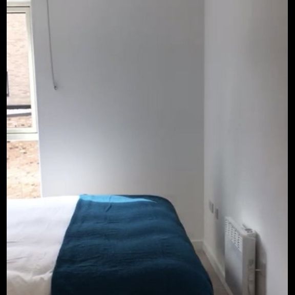 Room in a Shared Flat, ., M50 - Photo 1