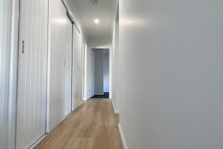 FAMILY DREAM HOME! - Photo 3