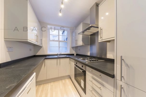 3 Bedroom Flat - Photo 1