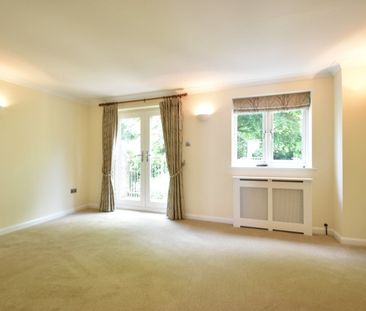 Beechcroft Manor, WEYBRIDGE, KT13 - Photo 3