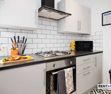 Room 4 – Nuneaton - Photo 3