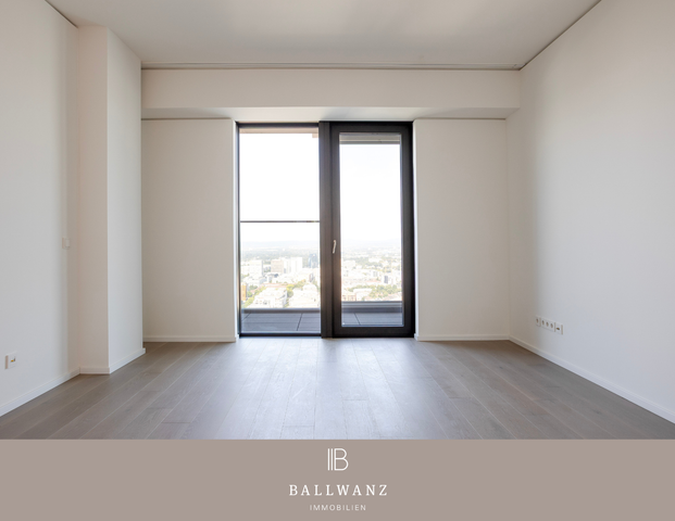 Ganz oben angekommen - einladende 2-Zimmer-Wohnung mit sonnigem Balkon und EBK - Foto 1