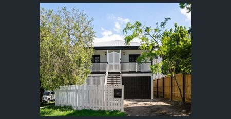 Beautifully Spacious Classic Queenslander | Garden Maintenance Included | Within the Brisbane State High Catchment - Photo 4