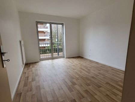 Location Appartement rénové 3 pièces Roubaix (59100) - ROUBAIX PARC BARBIEUX - Photo 2