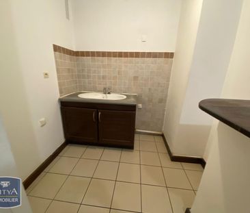 Location Appartement 1 pièce 32m² LA POSSESSION 97419 - Photo 1