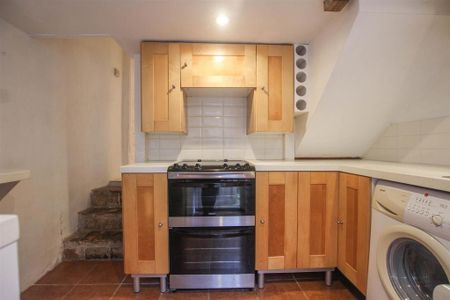 2 bedroom terraced house to rent - Photo 5