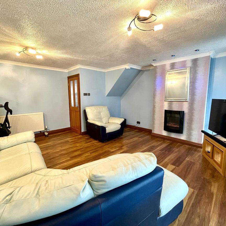 3 bed link detached to rent Beton Way, Parkside ST16 - Photo 1