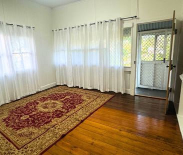 Classic Character Home - Photo 6