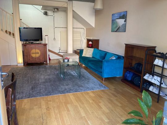 Room in a Shared House, Helios Road, SM6 - Photo 1