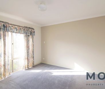 3 x 2 REAR VILLA IN SHELLEY - Photo 2